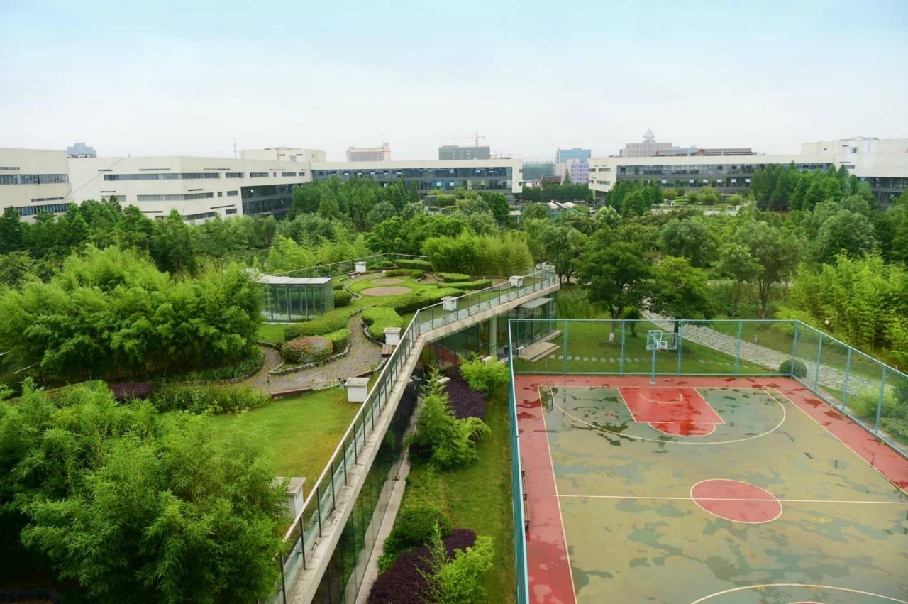 �@�^(q��)�L(f��ng)��